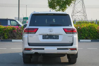 READY CAR!! TOYOTA LAND CRUISER HYBRID 3.5 VXR TWIN TURBO 2026!! GCC SPECS-16