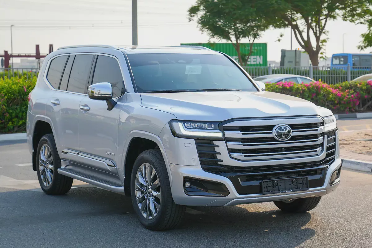 READY CAR!! TOYOTA LAND CRUISER HYBRID 3.5 VXR TWIN TURBO 2026!! GCC SPECS