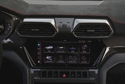 LAMBORGHINI URUS PERFOMANTE - 2024 - FULL CARBON PACK - LOW MILEAGE - FULLY LOADED-15