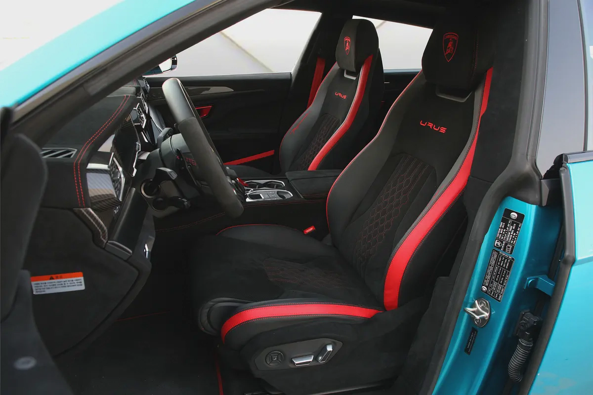 LAMBORGHINI URUS PERFOMANTE - 2024 - FULL CARBON PACK - LOW MILEAGE - FULLY LOADED-9-9