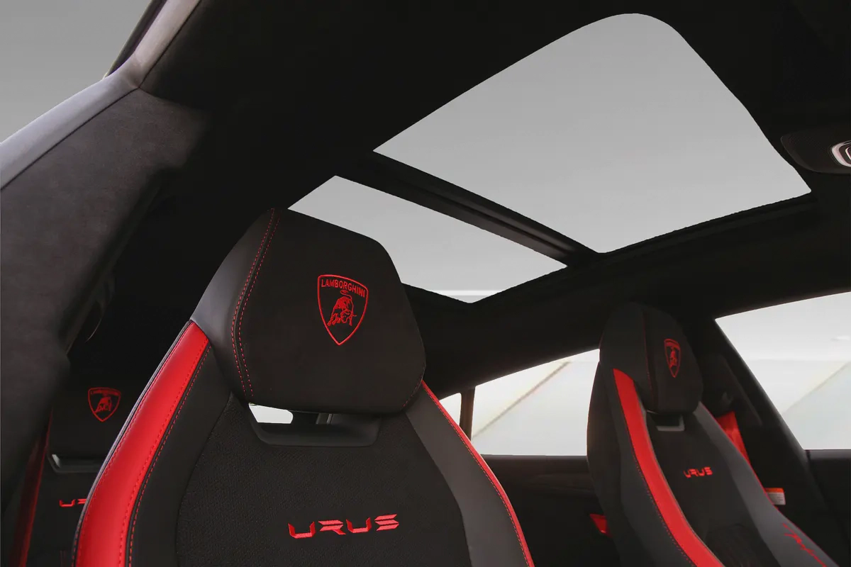 LAMBORGHINI URUS PERFOMANTE - 2024 - FULL CARBON PACK - LOW MILEAGE - FULLY LOADED-10-10