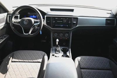 0% DP - AGENCY MAINTAINED -  VOLKSWAGEN TERAMONT 2022 - GCC-8