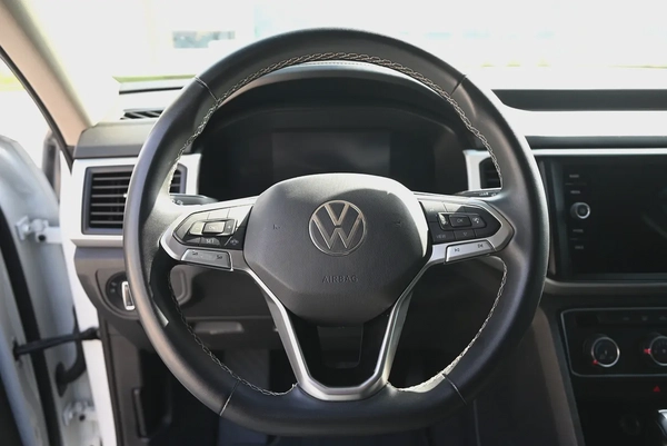 0% DP - AGENCY MAINTAINED -  VOLKSWAGEN TERAMONT 2022 - GCC
