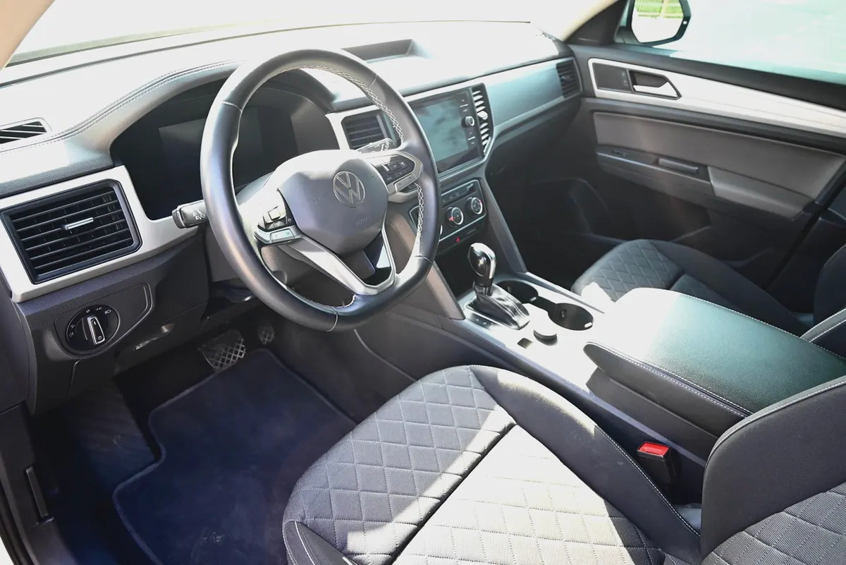 0% DP - AGENCY MAINTAINED -  VOLKSWAGEN TERAMONT 2022 - GCC-10-10