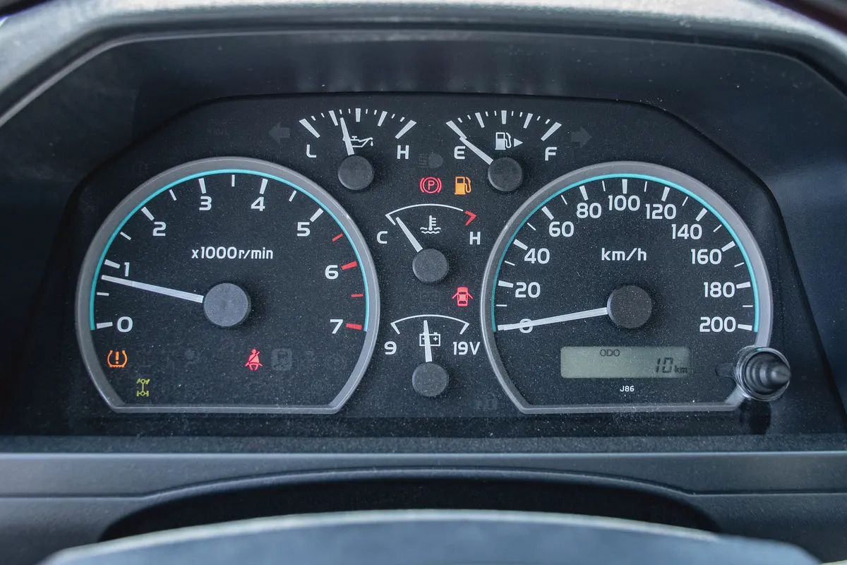 Toyota Land Cruiser 4.0L LC76 LX 2026 GCC Specs-13-13