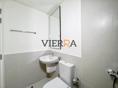 Brand New l Vacant l Prime Location-4