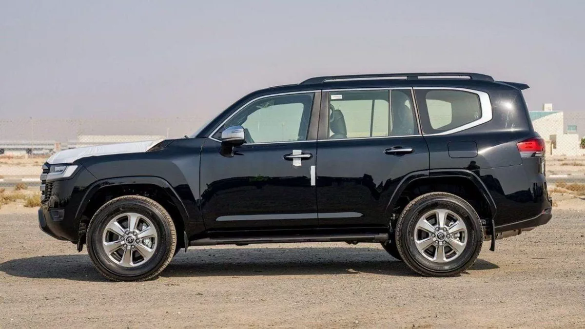 Toyota Land Cruiser VX Toyota Land cruiser VX 4.0L Petrol MY2024-7-0