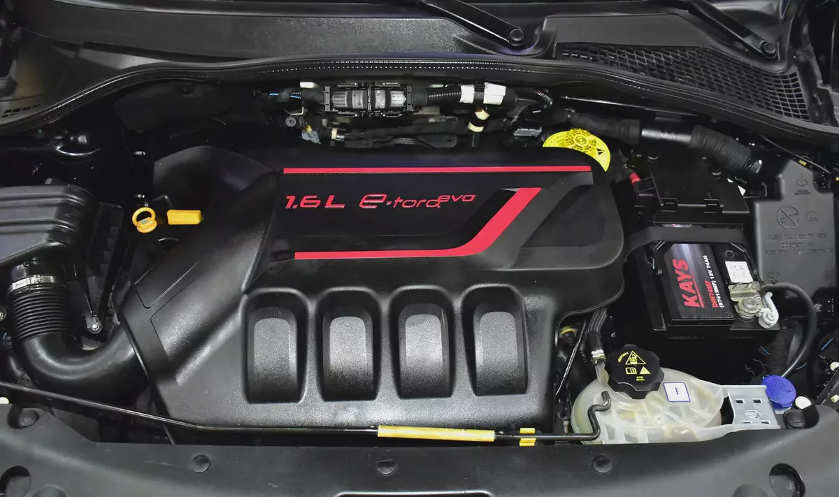 EXCELLENT DEAL for our Dodge Neon ( 2017 Model ) in Black Color GCC Specs-16-16