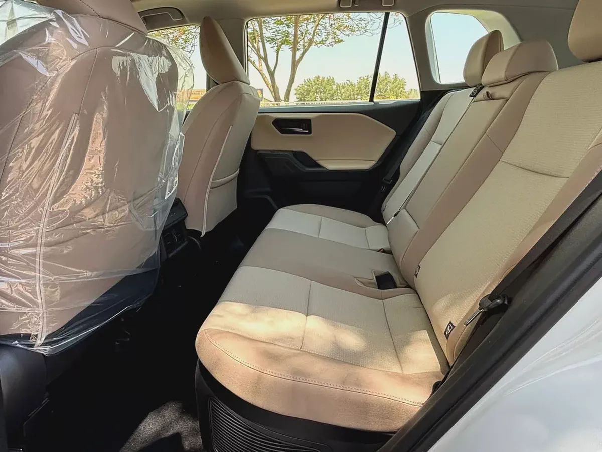 2026 Toyota RAV4 XLE WITH RADAR GCC Specs-5-5