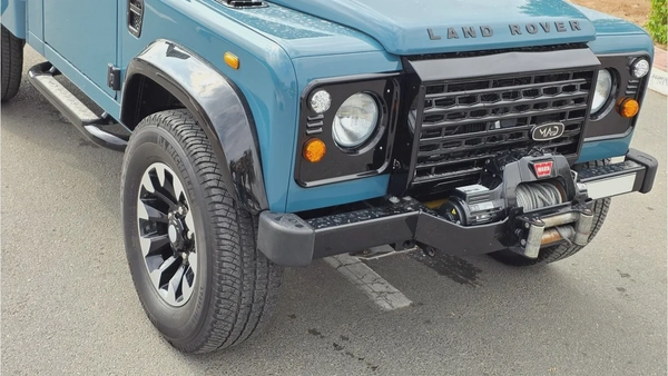 Land Rover MADefender 110 Pickup High Cap