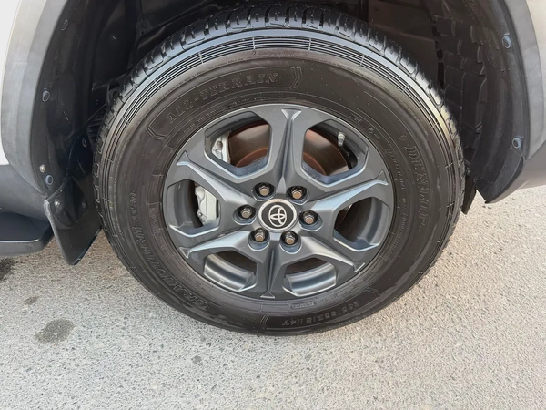 Toyota Land Cruiser GR Sport 2023 – GCC Specs