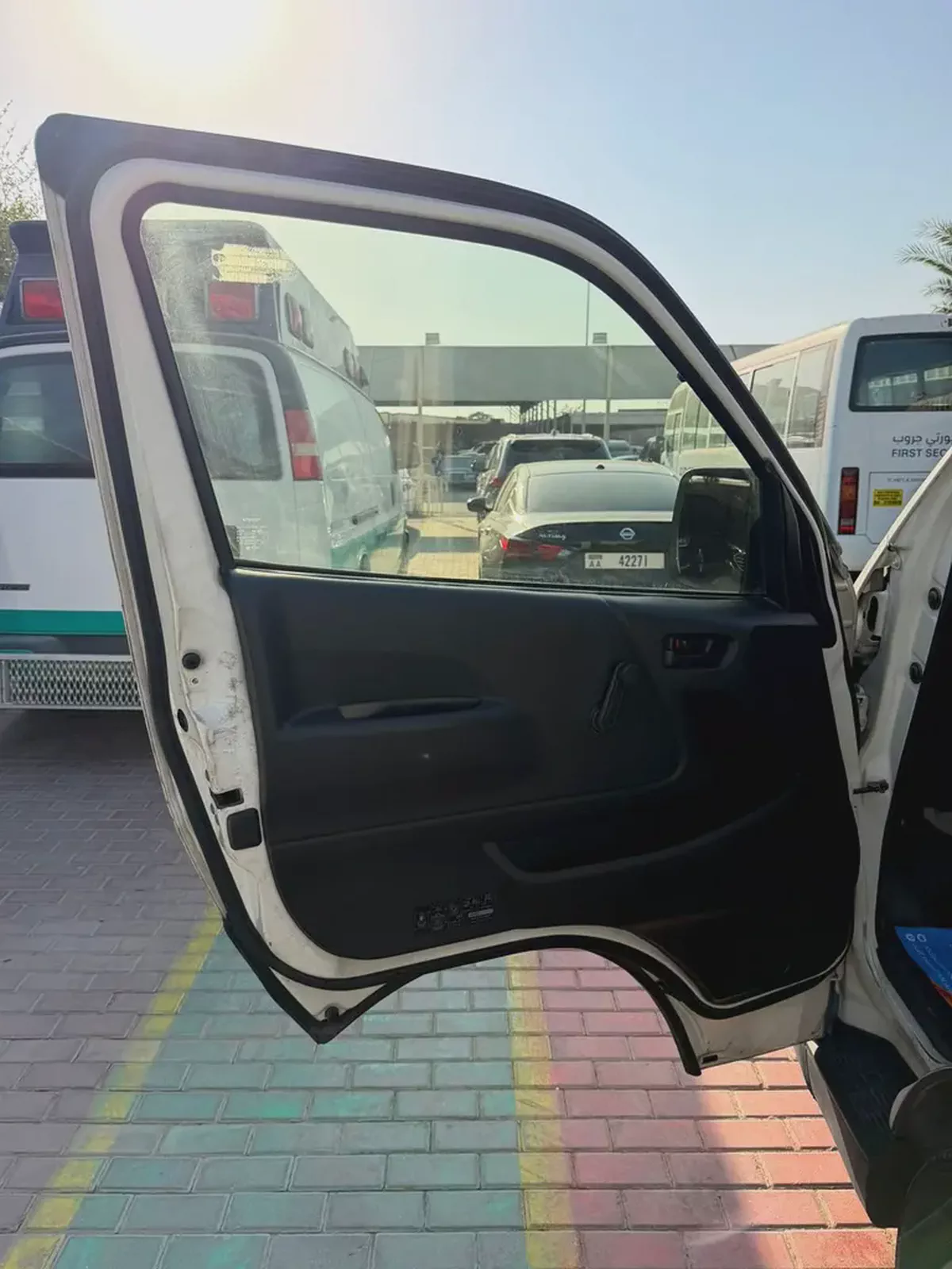 Toyota Hiace Standard 2016 GCC - Excellent Condition-8-8