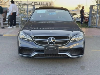 Mercedes Benz E63 AMG-0