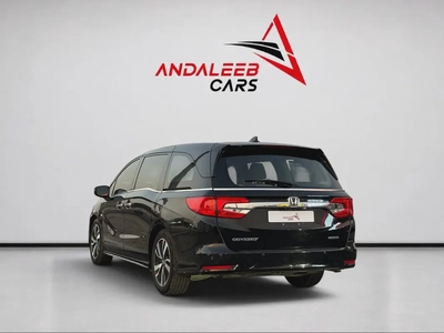 AED 698 P.M | 0% DOWN PAYMENT | HONDA ODYSSEY TOURING | 3.5L V6 | 2019 | GCC SPECS-5