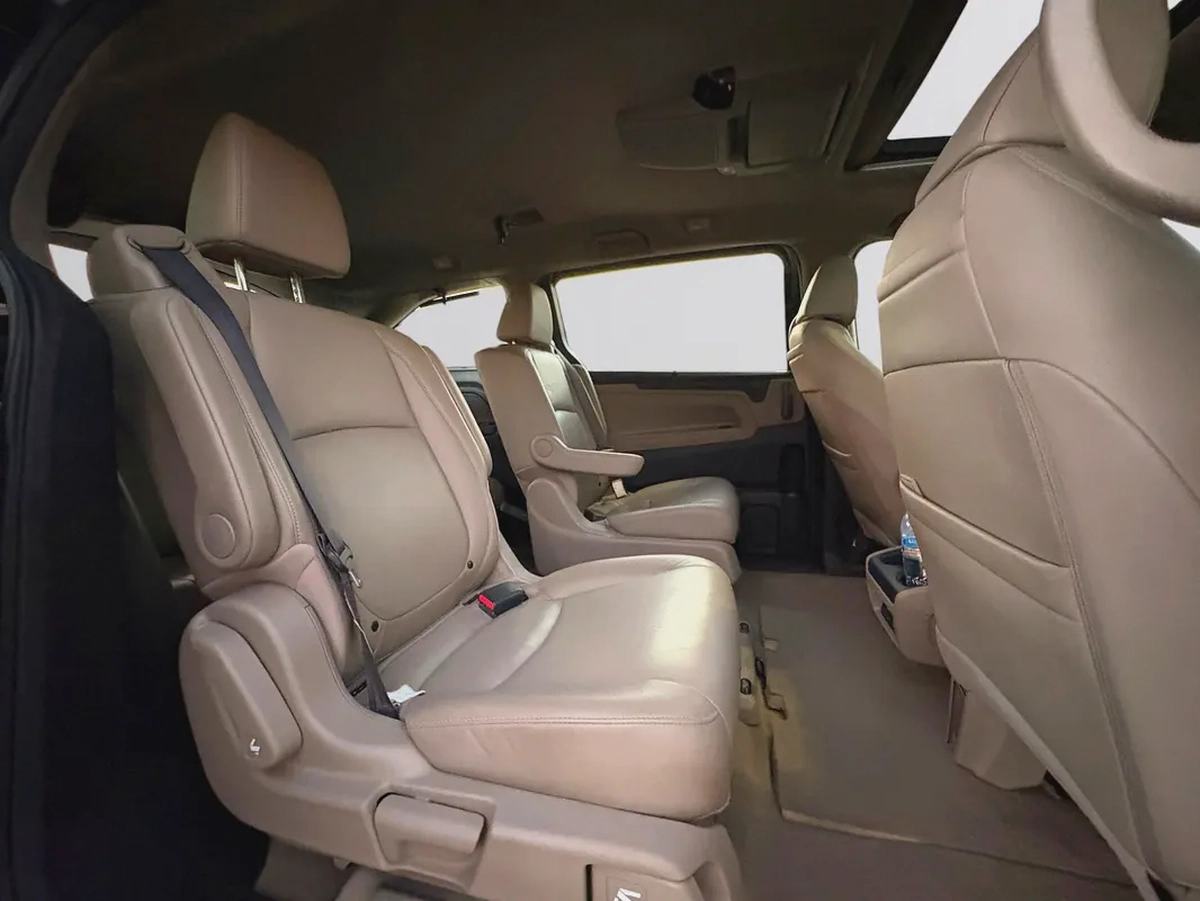 AED 698 P.M | 0% DOWN PAYMENT | HONDA ODYSSEY TOURING | 3.5L V6 | 2019 | GCC SPECS