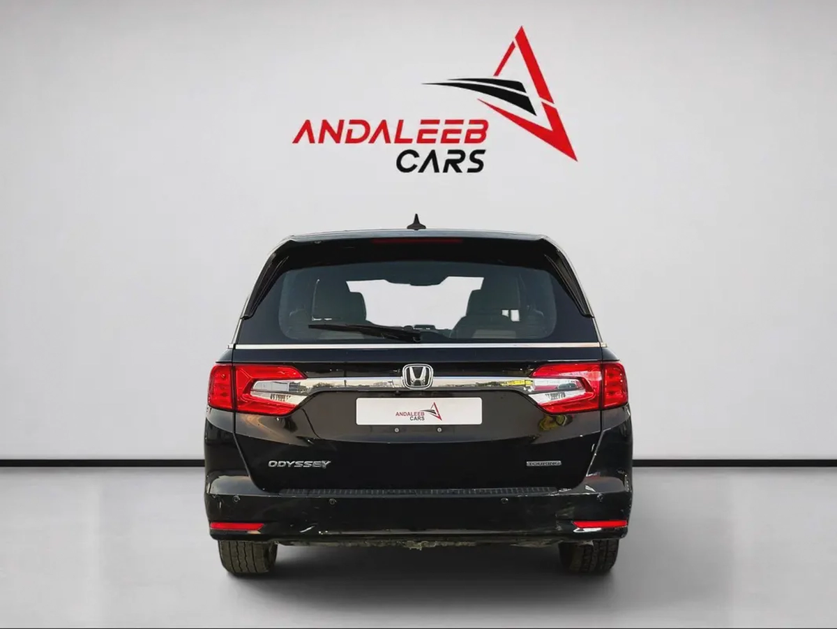 AED 698 P.M | 0% DOWN PAYMENT | HONDA ODYSSEY TOURING | 3.5L V6 | 2019 | GCC SPECS