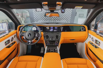 Rolls-Royce Cullinan | 2026 | Silver Badge | Pit Stop Warranty by AGMC | 0KM-12