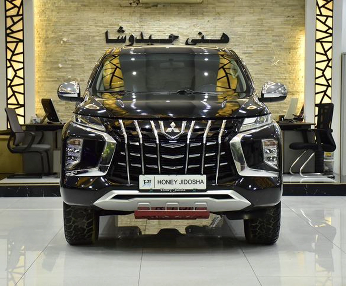 Mitsubishi Montero Sport ( 2021 Model ) in Black Color GCC Specs
