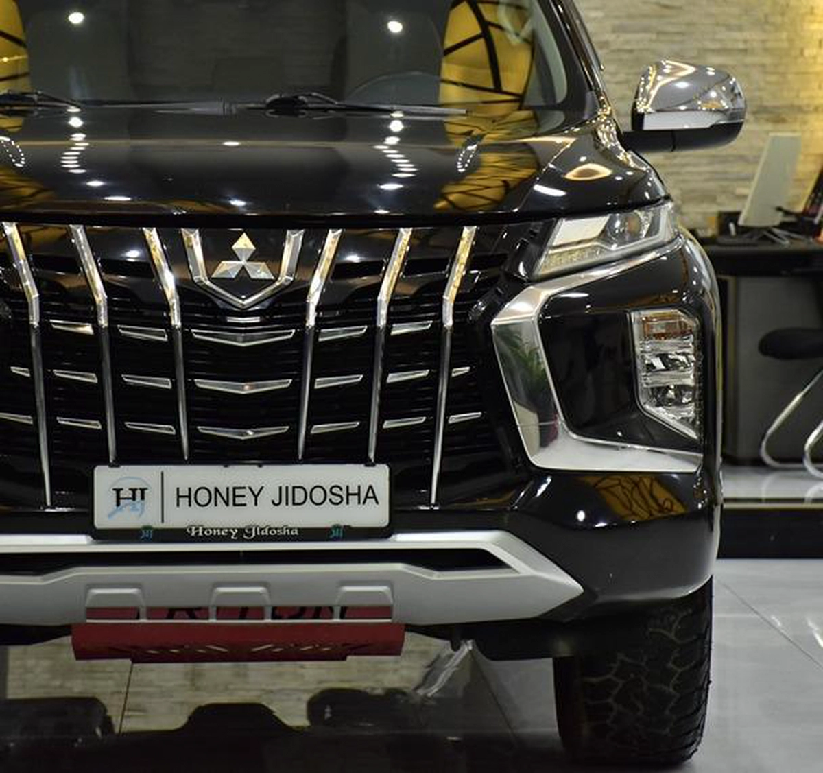 Mitsubishi Montero Sport ( 2021 Model ) in Black Color GCC Specs