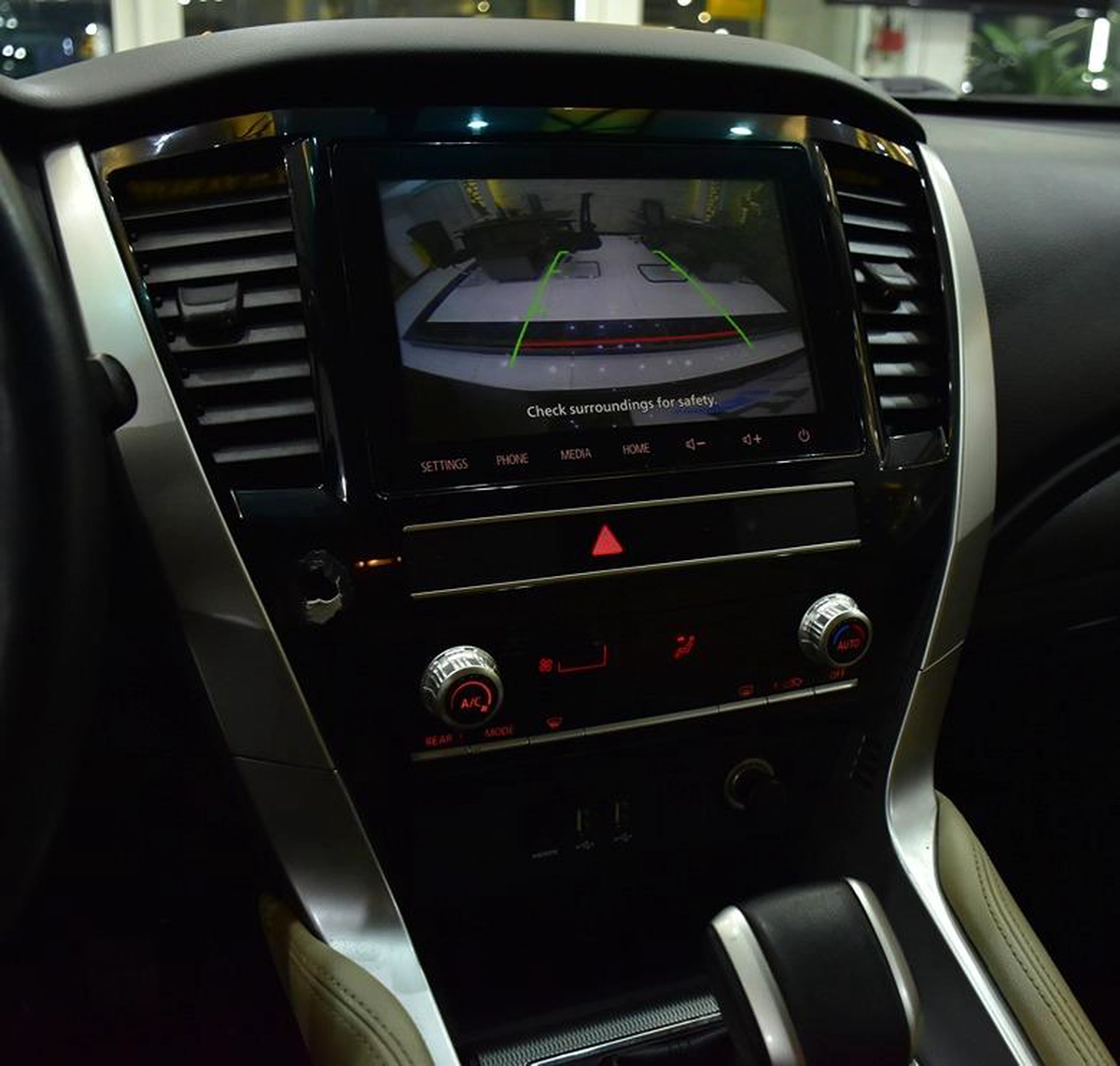 Mitsubishi Montero Sport ( 2021 Model ) in Black Color GCC Specs