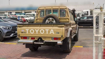 Toyota Land Cruiser Pick Up 4.0L-15