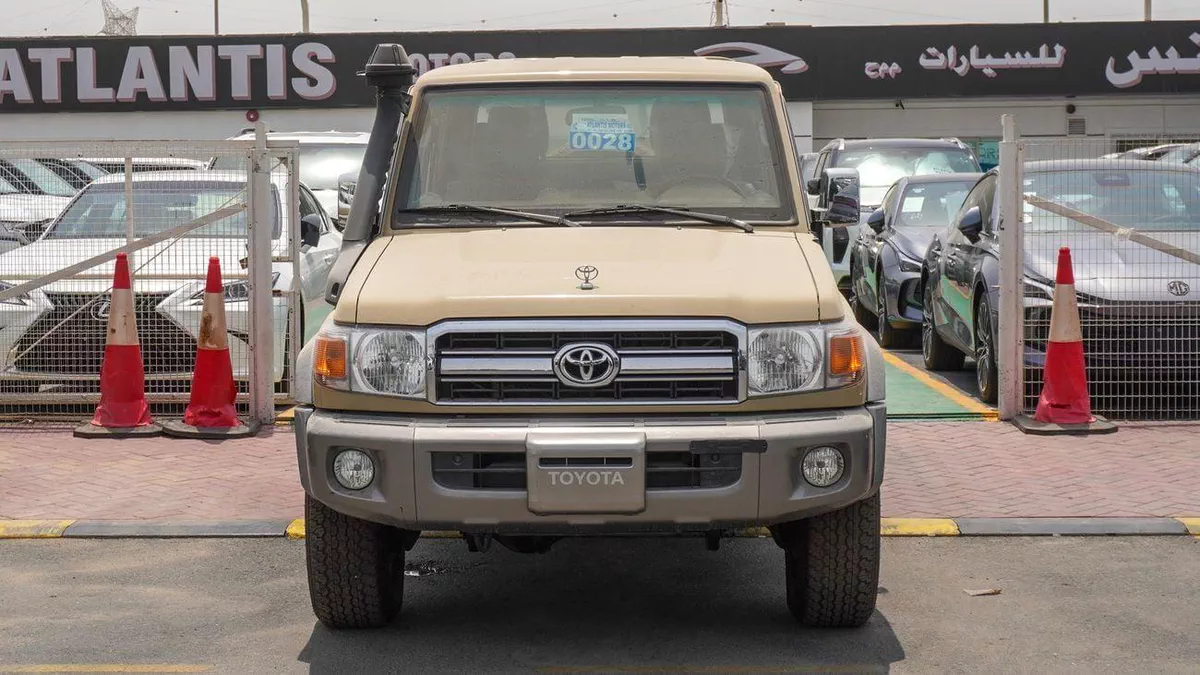 Toyota Land Cruiser Pick Up 4.0L-1-0