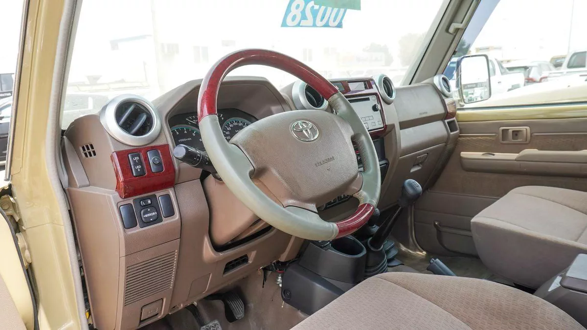 Toyota Land Cruiser Pick Up 4.0L-3-0