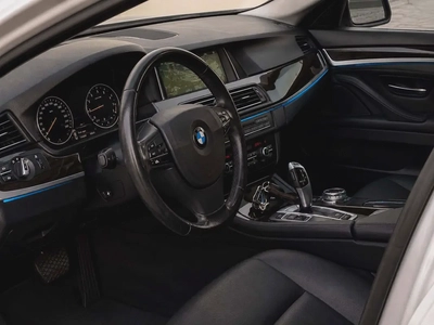 AED 1,800 P.M | BMW 5 SERIES | 520i |EXCLUSIVE | 2015 GCC | ORIGINAL PAINT-10