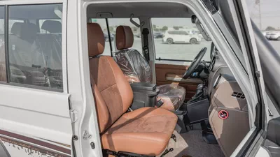 2026 Toyota Land Cruiser LC76 2.8L AT Diesel (White-Brown) Omani-10