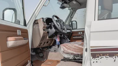 2026 Toyota Land Cruiser LC76 2.8L AT Diesel (White-Brown) Omani-7
