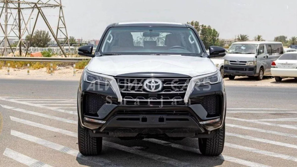 Toyota Fortuner EXR Toyota Fortuner 2.7L Petrol 4V MY2023-1-0