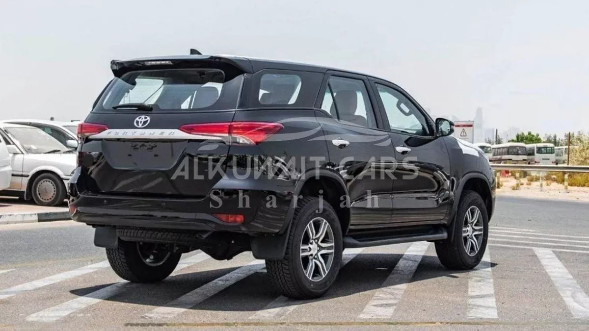 Toyota Fortuner EXR Toyota Fortuner 2.7L Petrol 4V MY2023-3-0