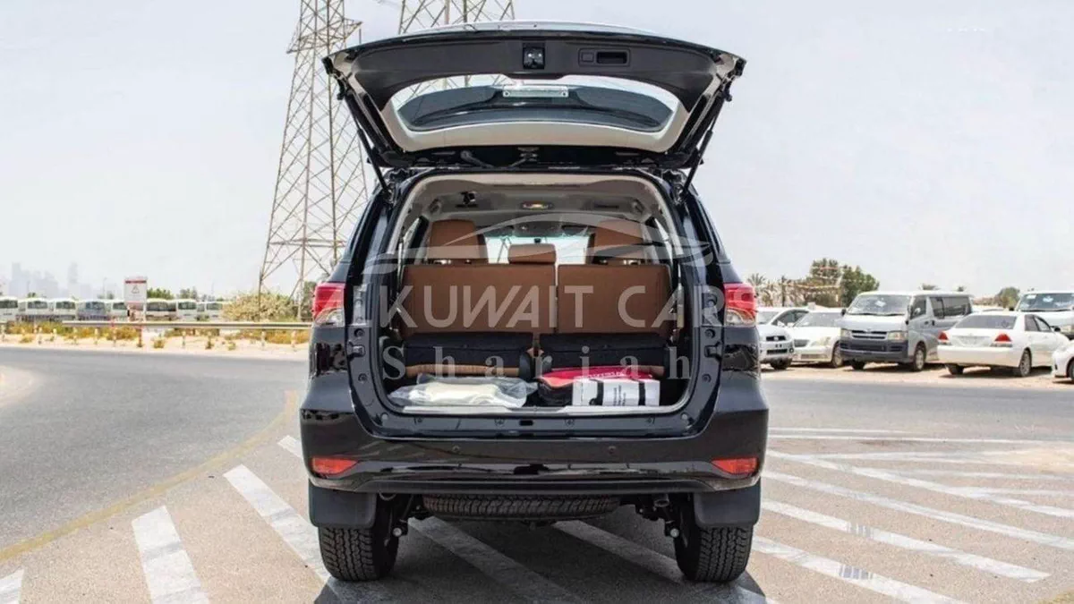 Toyota Fortuner EXR Toyota Fortuner 2.7L Petrol 4V MY2023-5-0