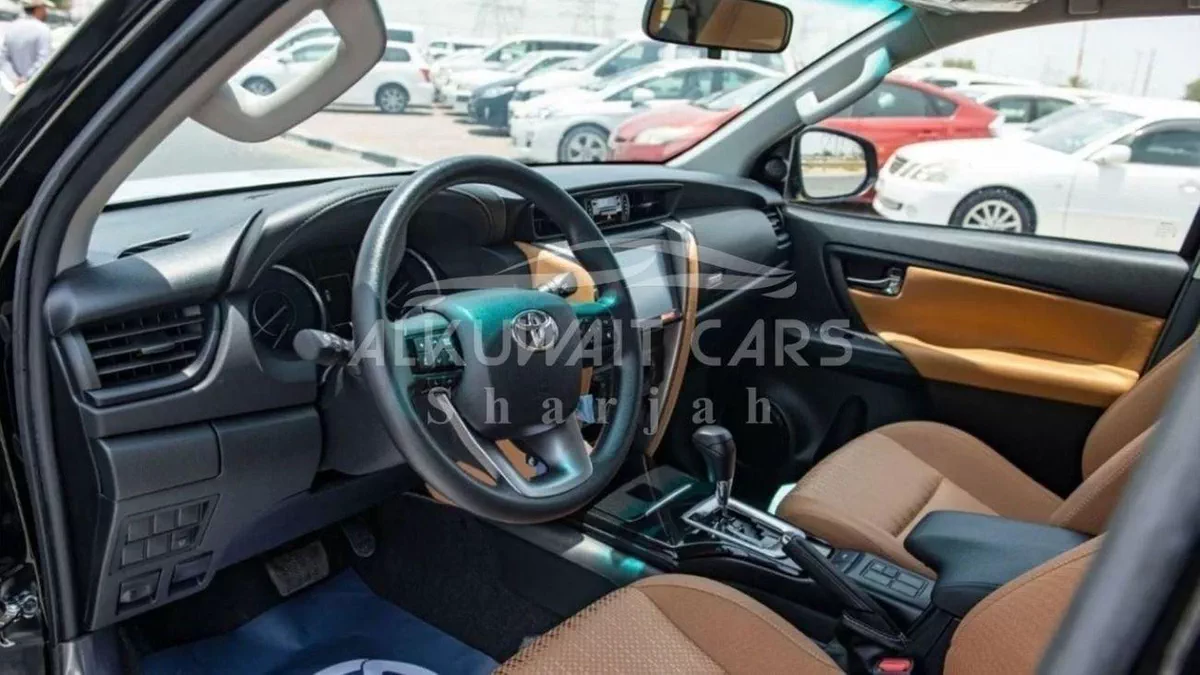 Toyota Fortuner EXR Toyota Fortuner 2.7L Petrol 4V MY2023-6-0