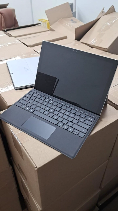 Microsoft Surface Pro4 8/256-1