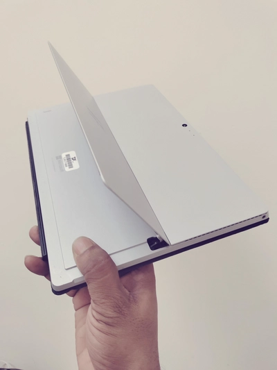 Microsoft Surface Pro4 8/256-4