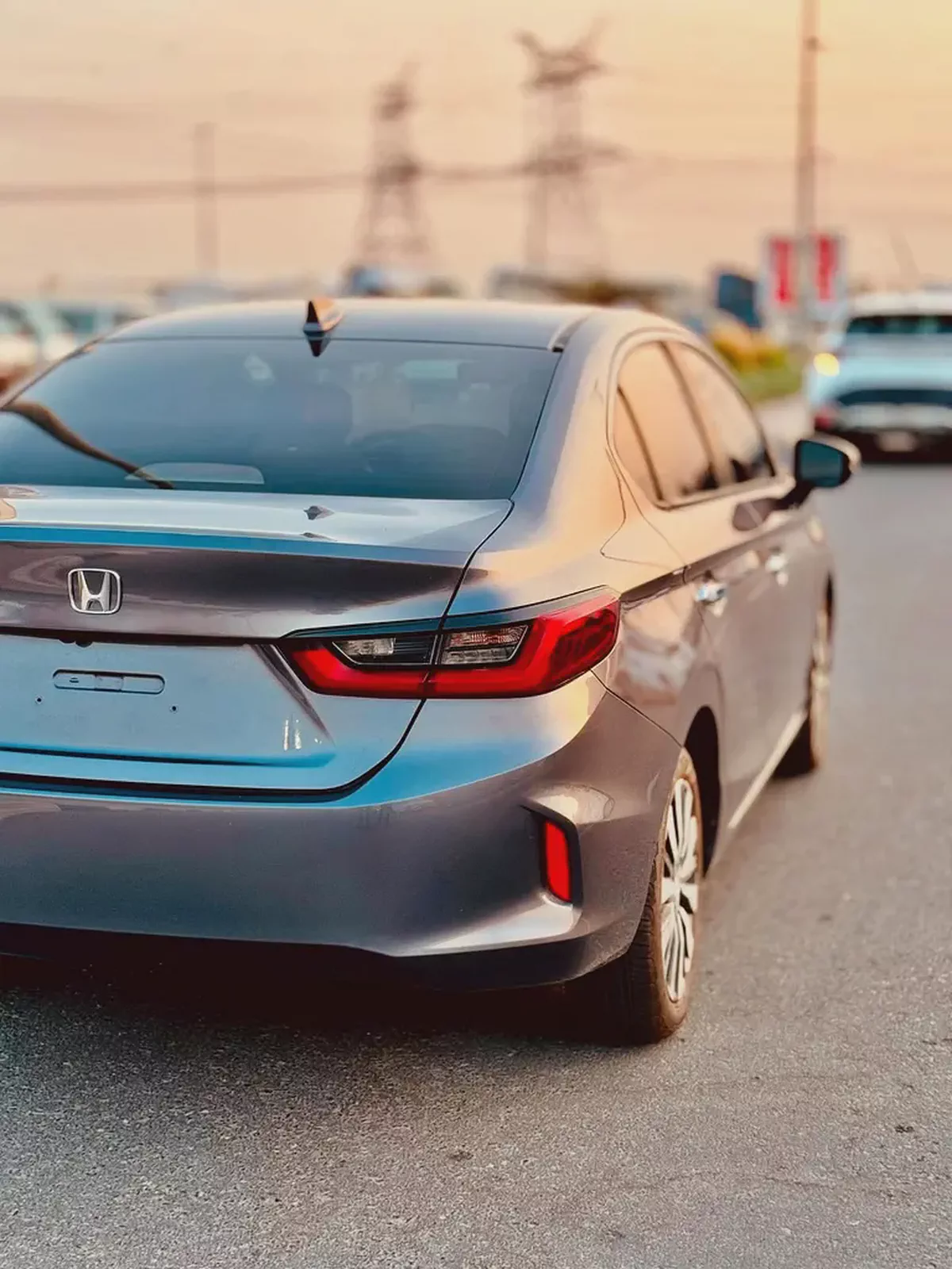 Honda City Sport 2023 Cash, Bank Finance ans Inhouse Finance | Single owner-3-3