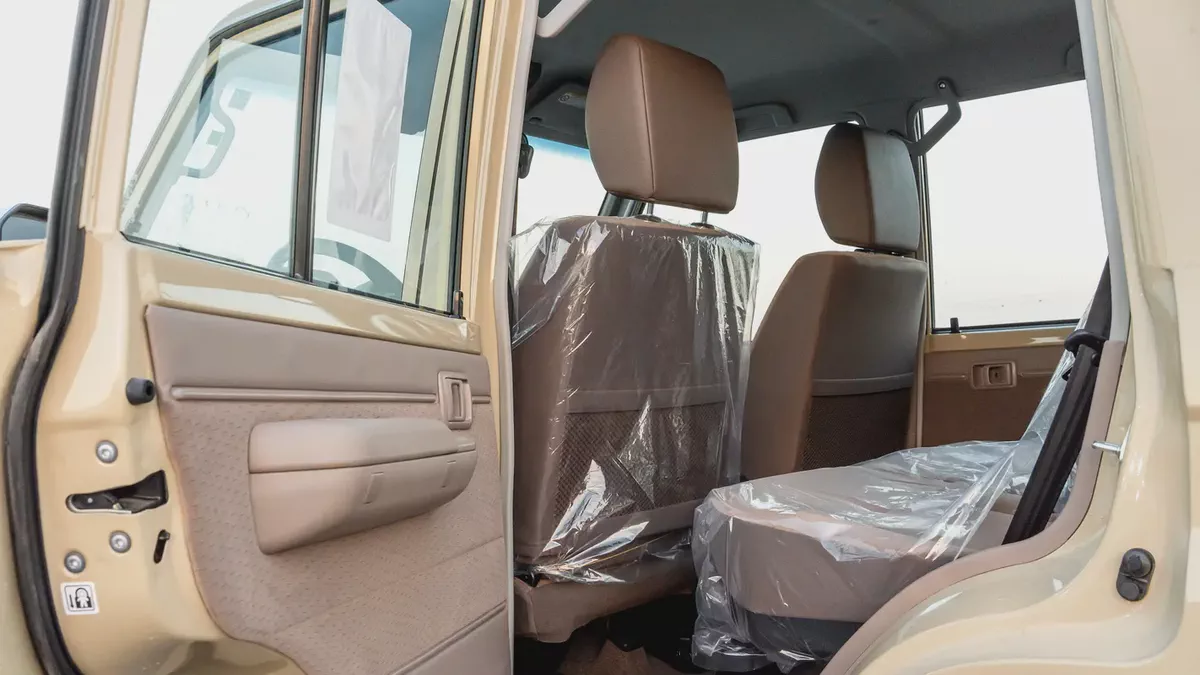 2026 Toyota Land Cruiser LC76 4.0L AT Petrol (Beige-Brown) Basic-17-17