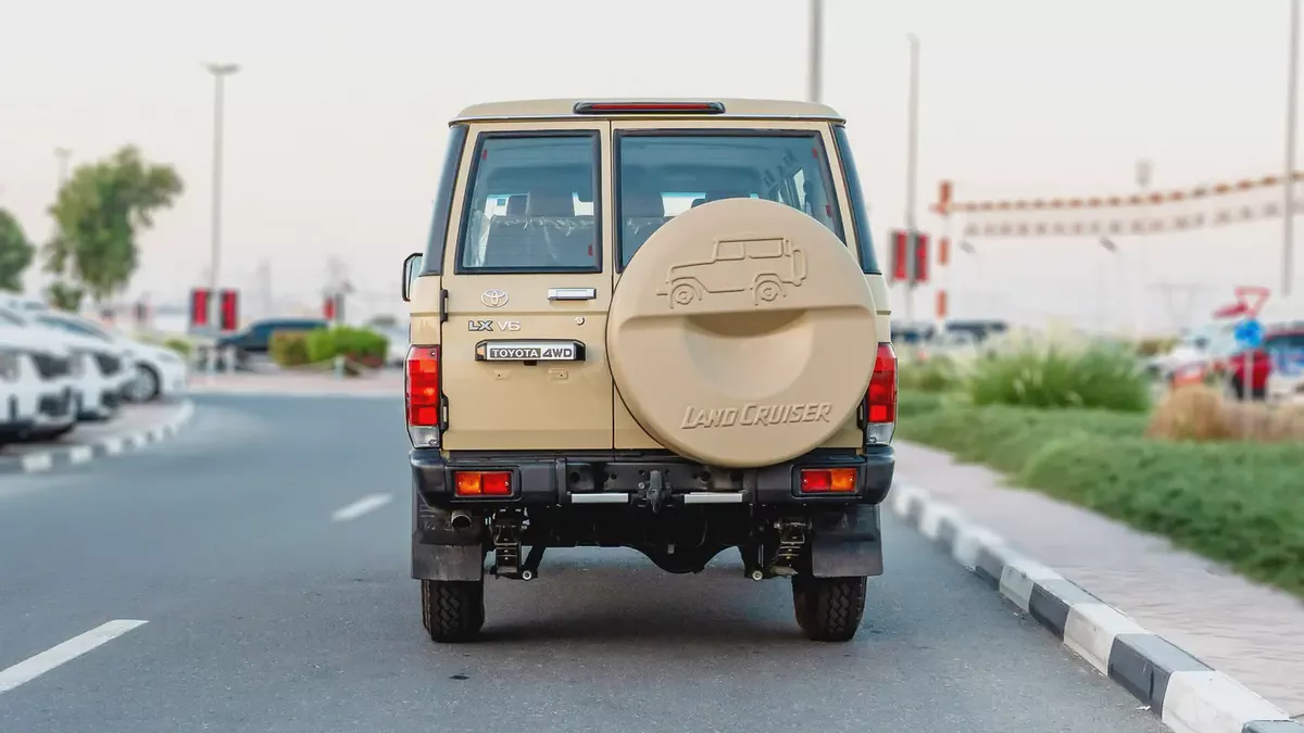 2026 Toyota Land Cruiser LC76 4.0L AT Petrol (Beige-Brown) Basic-4-4