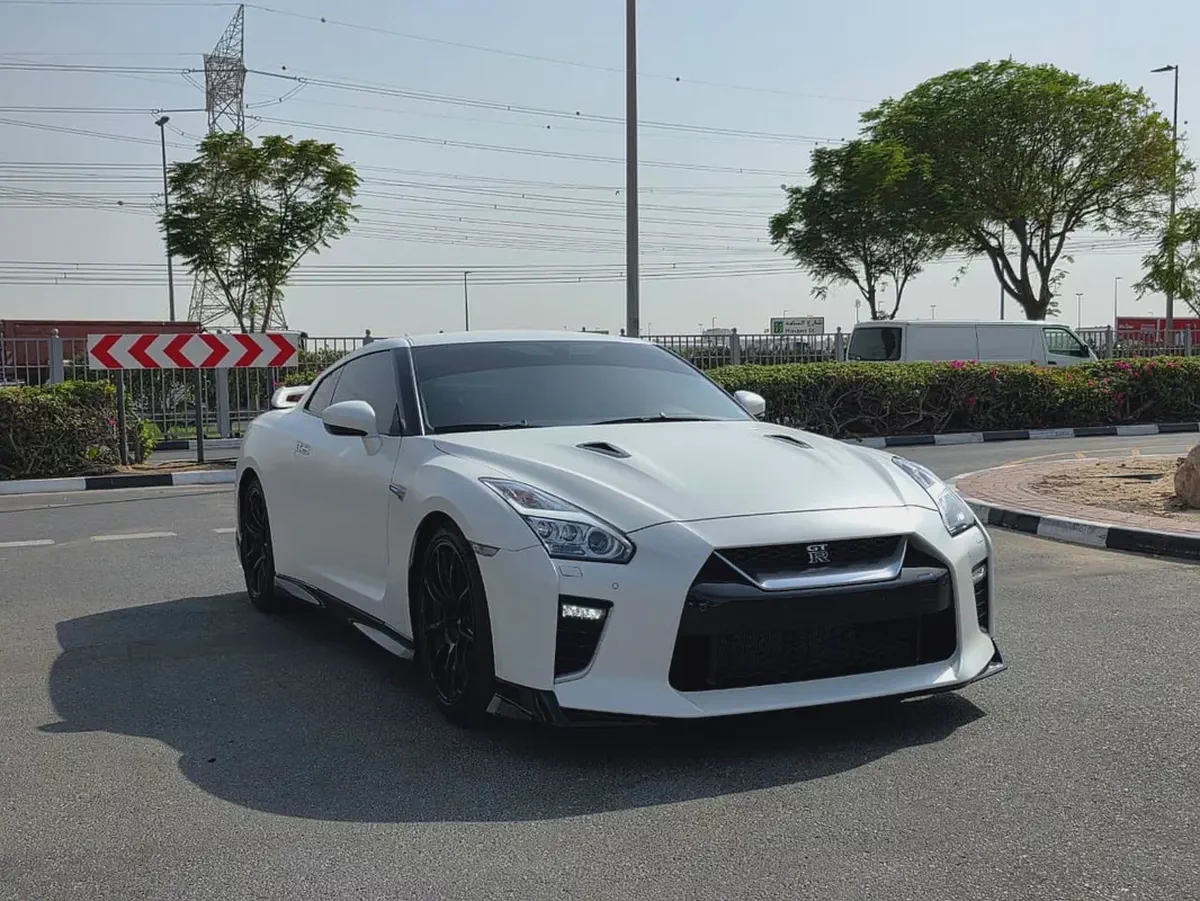 Nissan GT-R Track Edition 2022 European Specs-2-2
