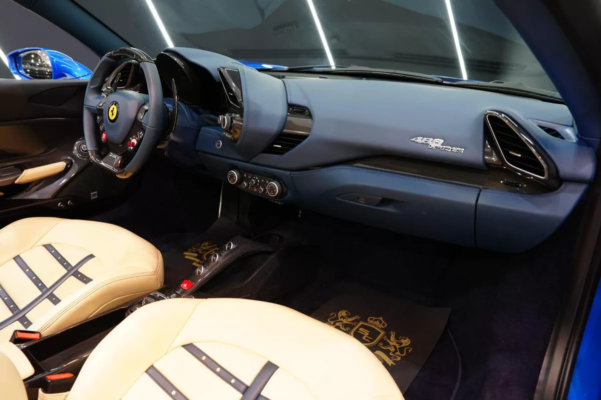 Ferrari 488 Spider-18-18