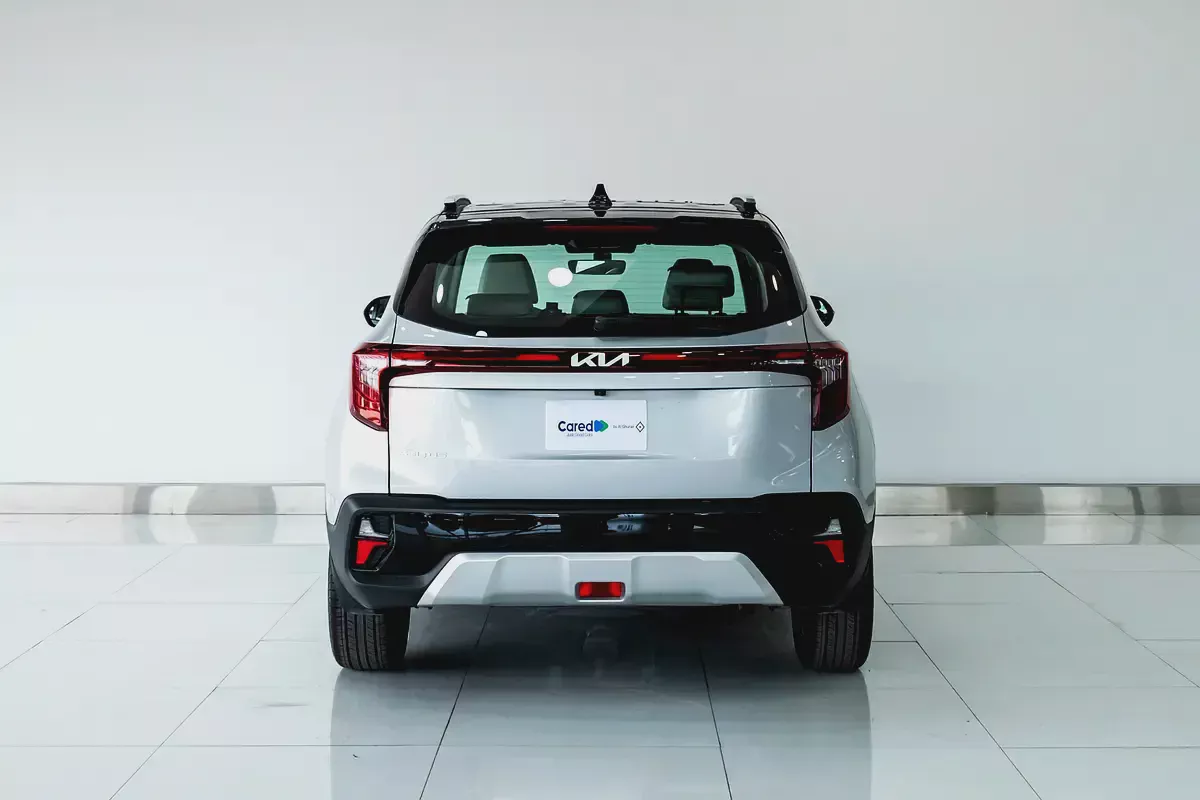 1 YR / 20000 KM WARRANTY | 1.6 EX | GCC | AED 1300 PM-4-4