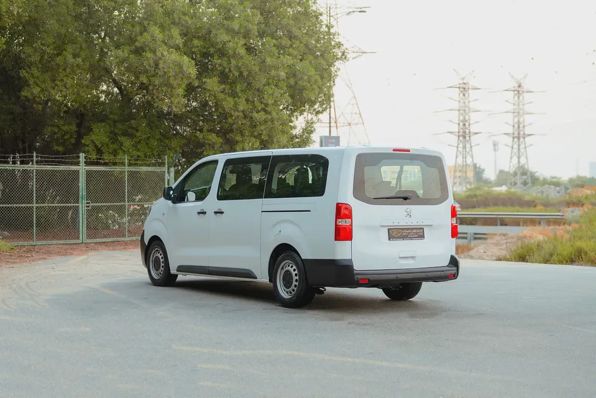 Peugeot Traveller | VIP 09-Seater | Automatic | GCC Specs | Ref#P00413-3-3