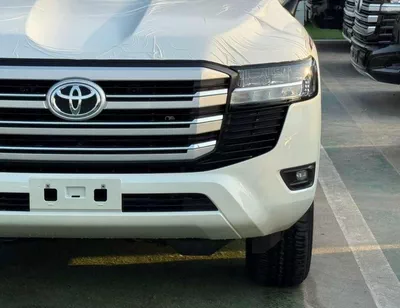 Toyota Land Cruiser GXR TWIN TURBO || 3.5L PETROL V6 | DRIVER PWR SEAT | SUNROOF | COOL BOX (CODE # GXR3B)-4