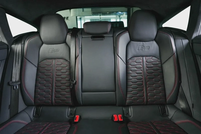 Audi RS7-Carbon Fiber Package-Audi Ceramic Braking System-Red Calipers-Premium Leather Interior-19