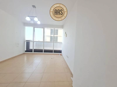 Chiller free luxurious huge 2bhk with laundry room-1