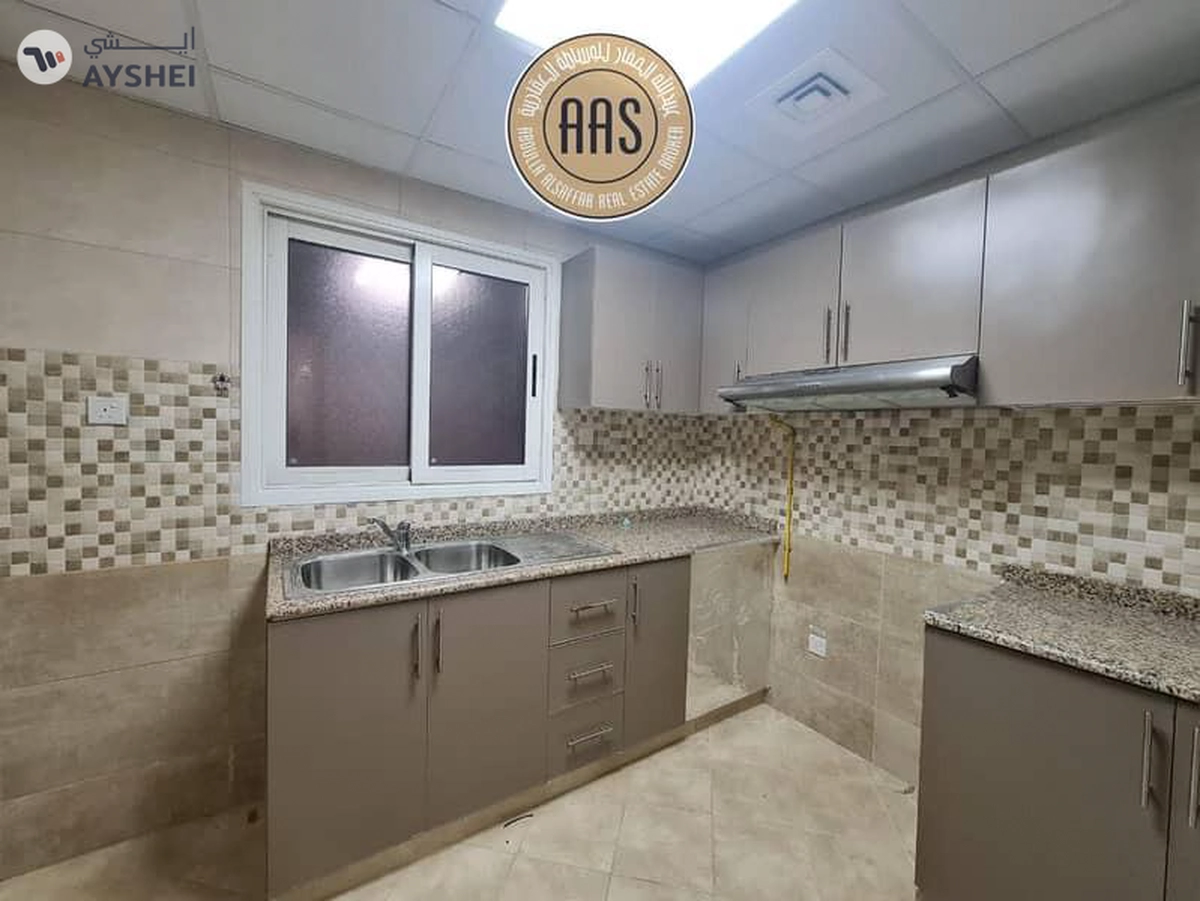 Chiller free luxurious huge 2bhk with laundry room-6-6