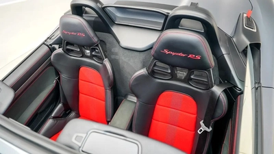 Porsche 718 Cayman GT4 RS-9