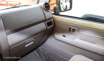 Toyota Land Cruiser Pick Up Toyota Land Cruiser Pick Up LC79 DC, 2.8L Turbo Diesel 4WD AT-11