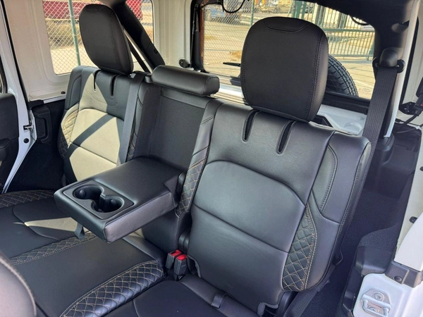 Jeep Wrangler Unlimited SAHARA 4XE Wrangler 4XE 2.0L Turbo PHEV 2023 UAE Price @ 143,000 AED